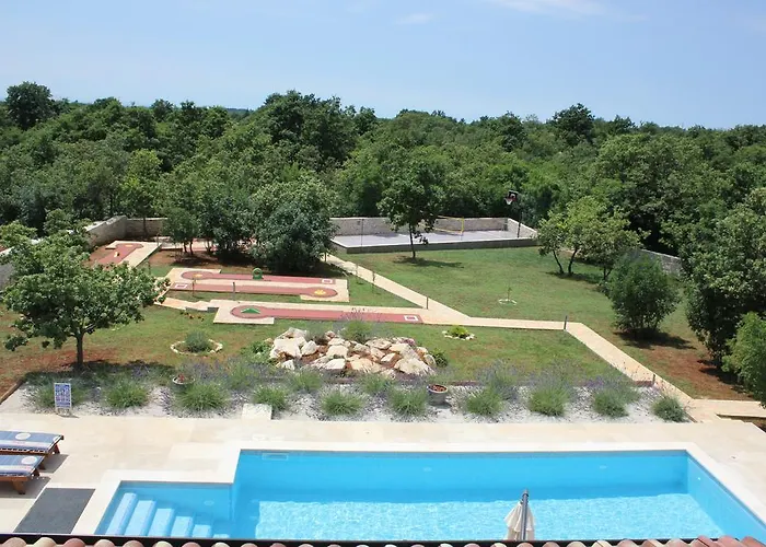 Villa Stokovci Βίλα *