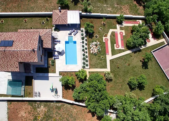Villa Stokovci Βίλα