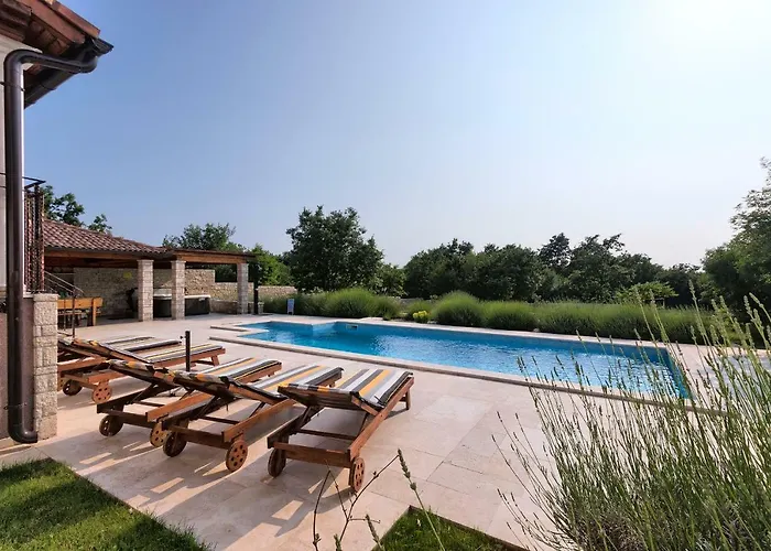 Villa Stokovci